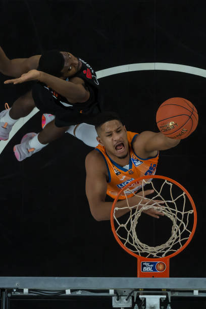 至四支球队 至四支球队