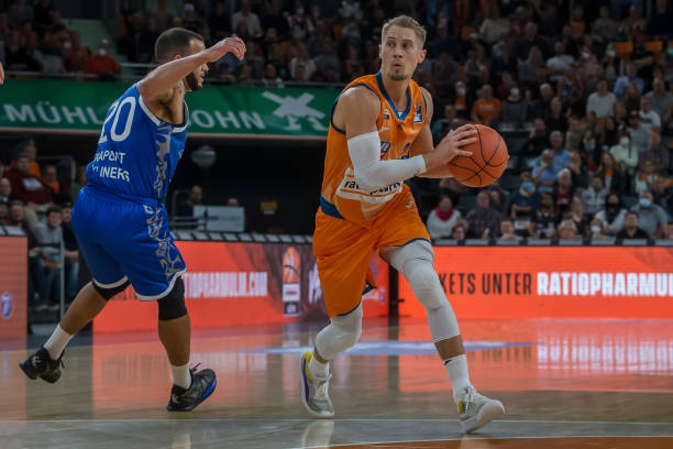 不妨回顾一 不妨回顾一