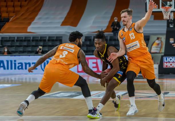 他的传球技 他的传球技